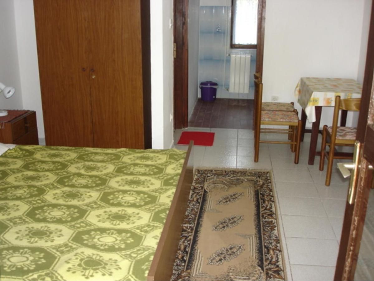Apartments Vjera Krk Town Ruang foto