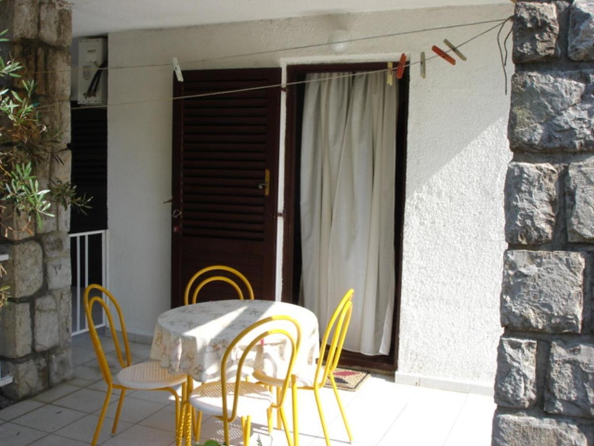 Apartments Vjera Krk Town Ruang foto